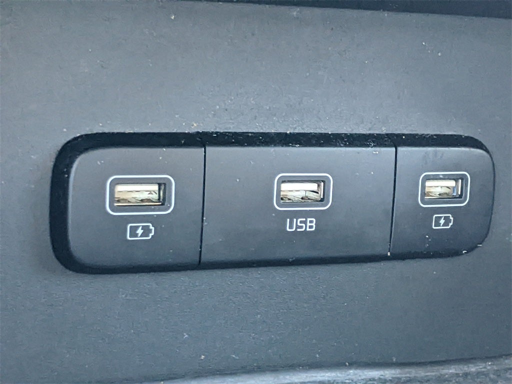 2022 Kia Carnival LXS