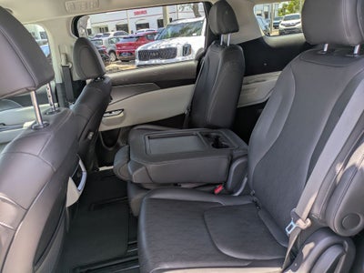 2022 Kia Carnival LXS