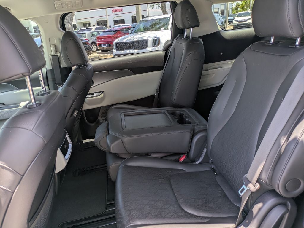2022 Kia Carnival LXS