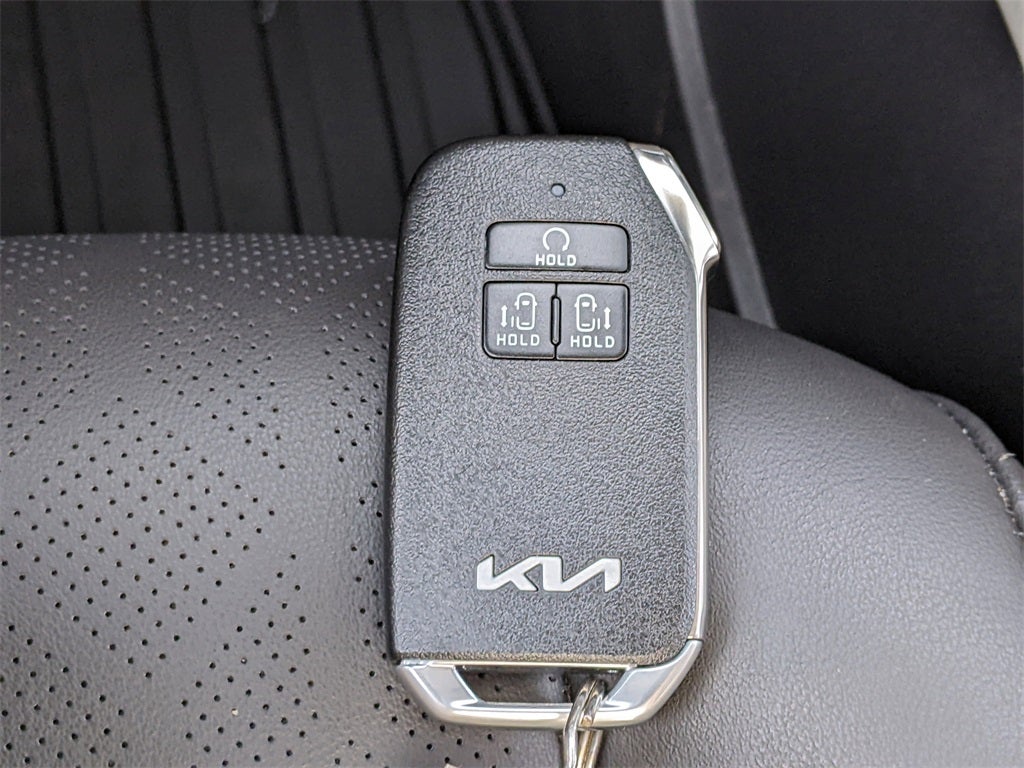 2022 Kia Carnival LXS