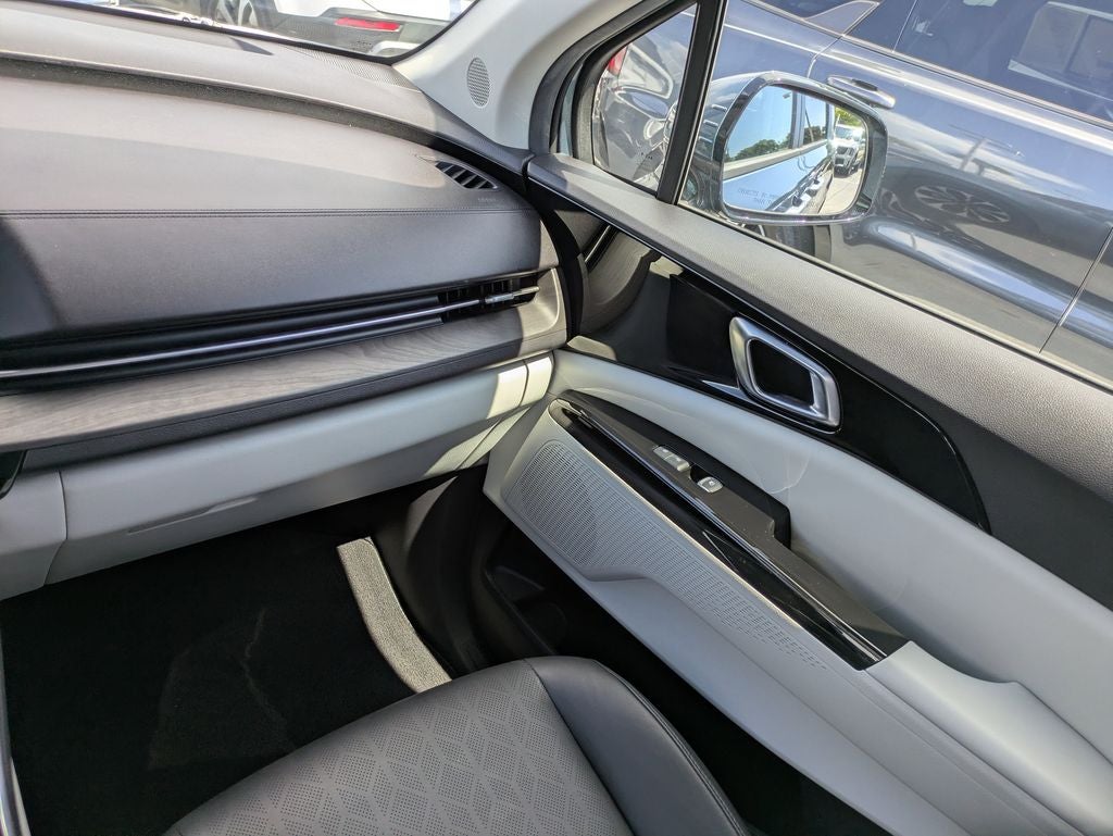 2023 Kia Carnival EX