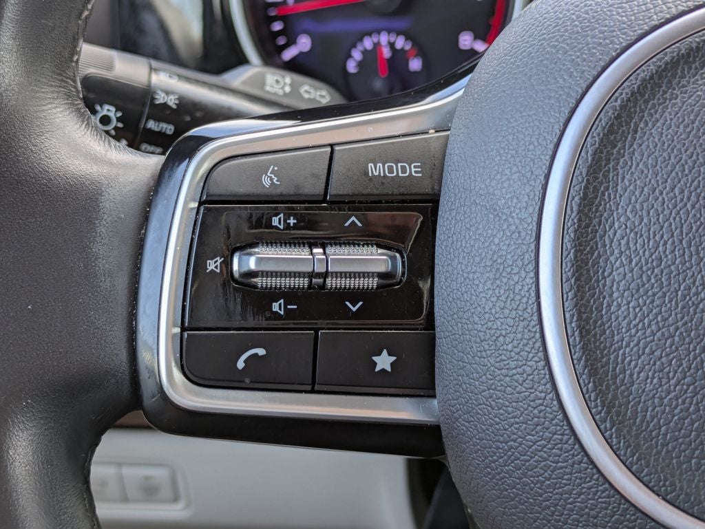 2023 Kia Carnival EX