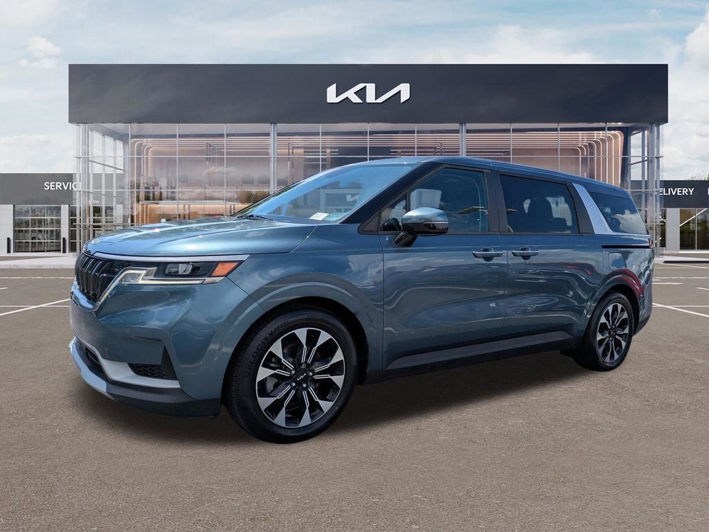 2023 Kia Carnival EX