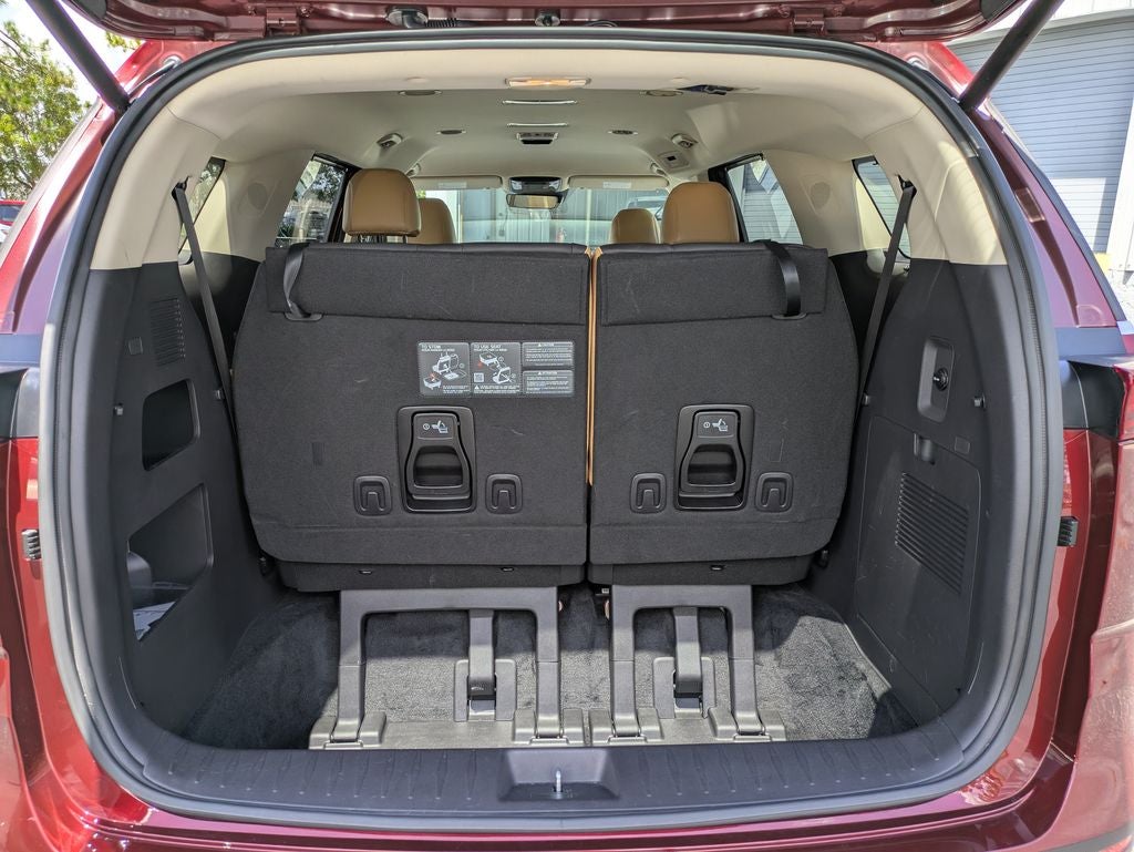 2024 Kia Carnival EX
