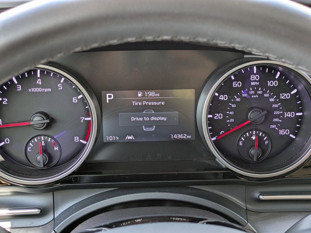 2024 Kia Carnival EX