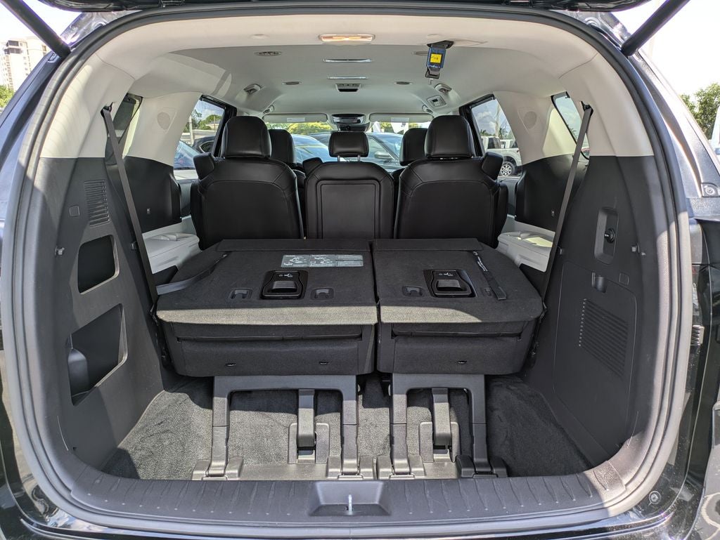 2024 Kia Carnival EX
