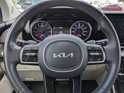 2024 Kia Carnival EX