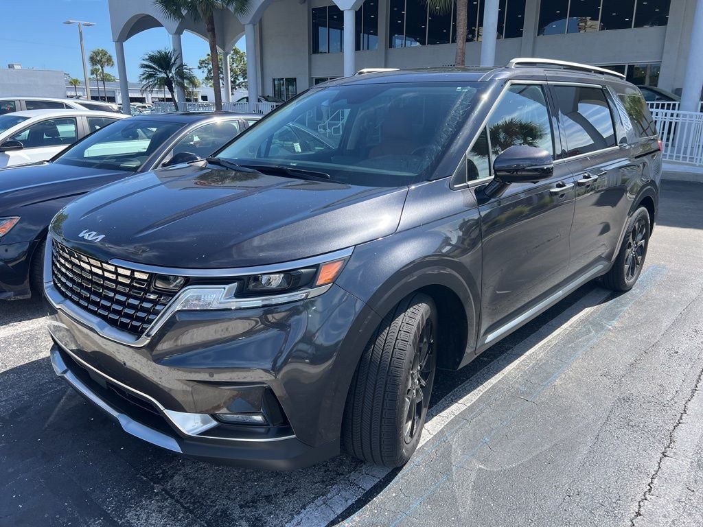 2023 Kia Carnival SX