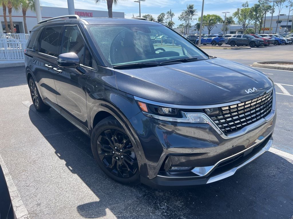 2023 Kia Carnival SX