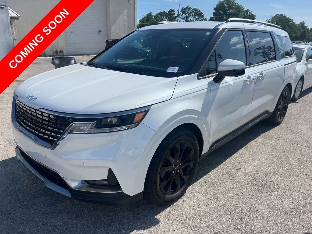 2023 Kia Sedona SX's photo