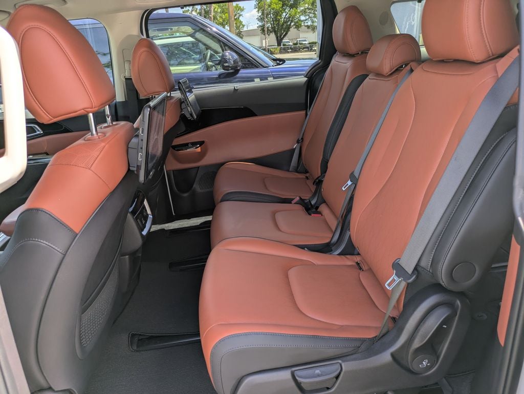 2023 Kia Carnival SX