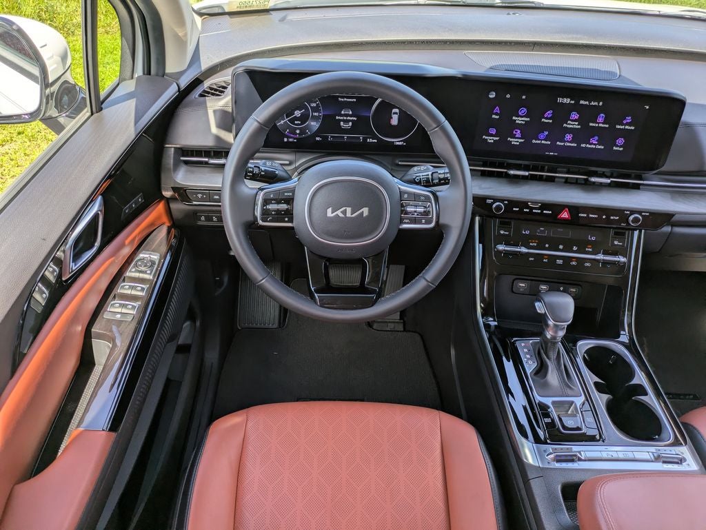 2023 Kia Carnival SX