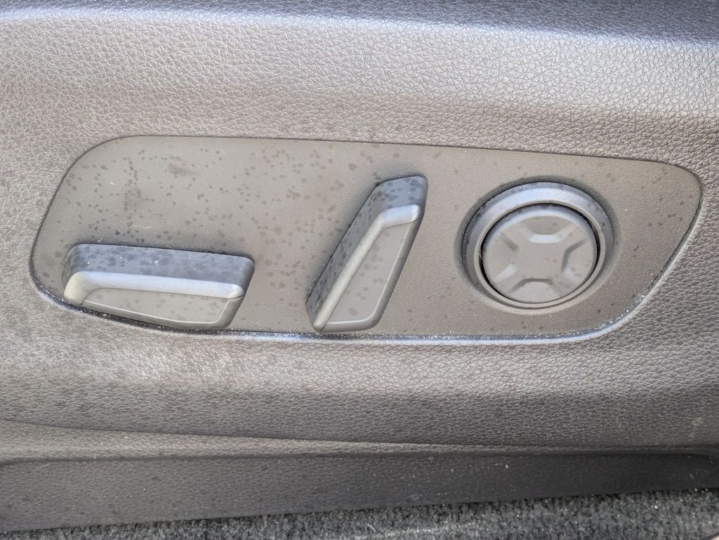 2023 Kia Carnival SX