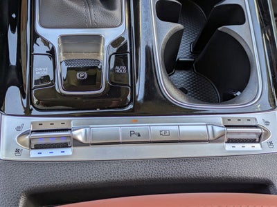 2023 Kia Carnival SX