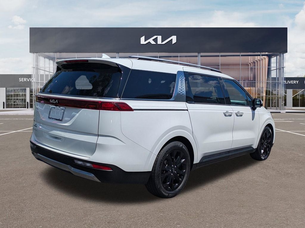 2023 Kia Carnival SX