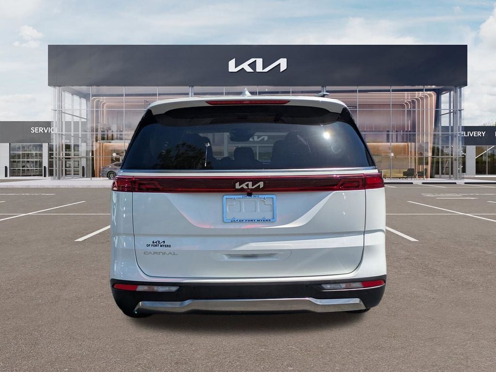 2023 Kia Carnival SX