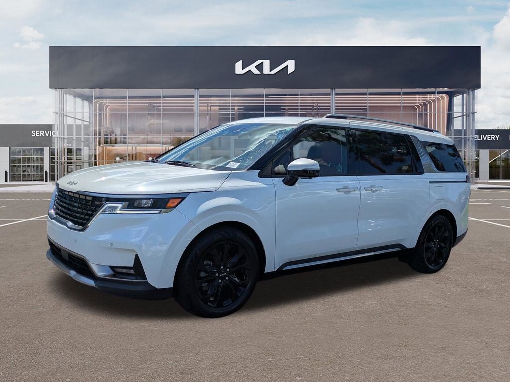2023 Kia Carnival SX