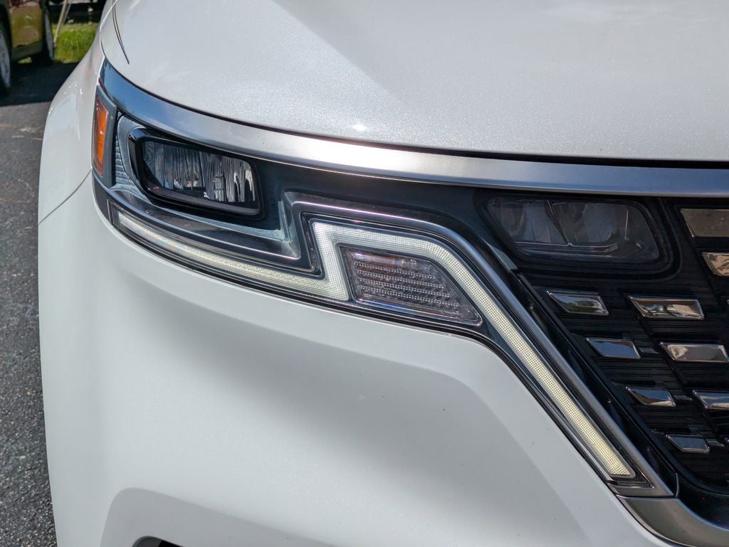 2023 Kia Carnival SX