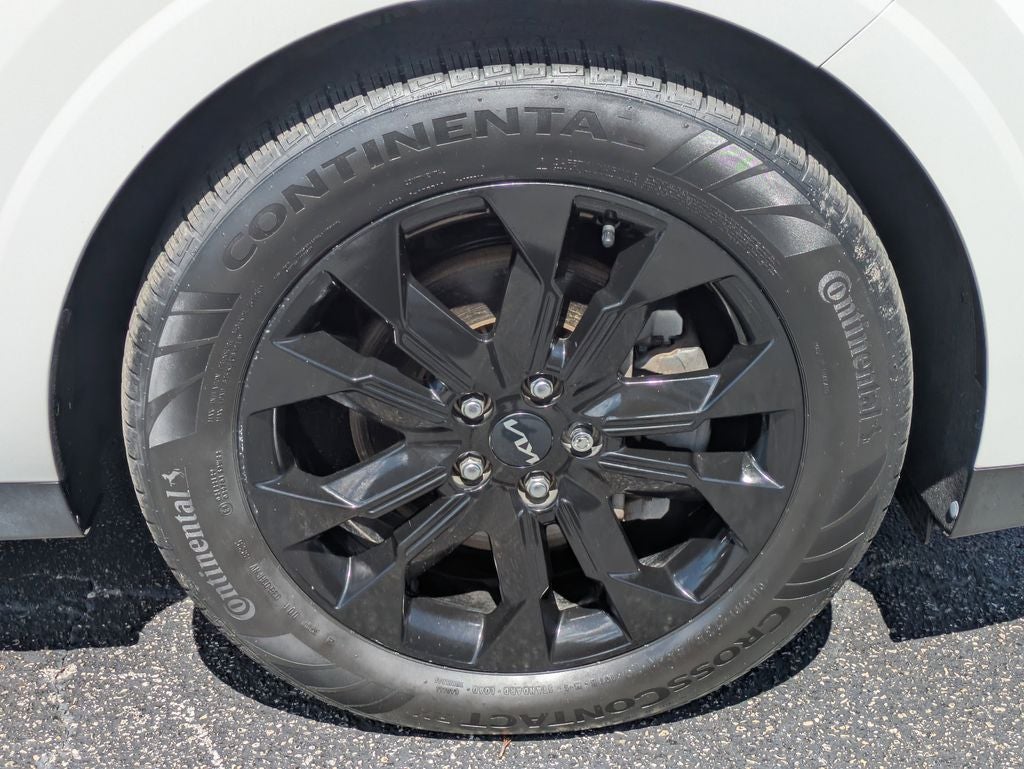 2023 Kia Carnival SX