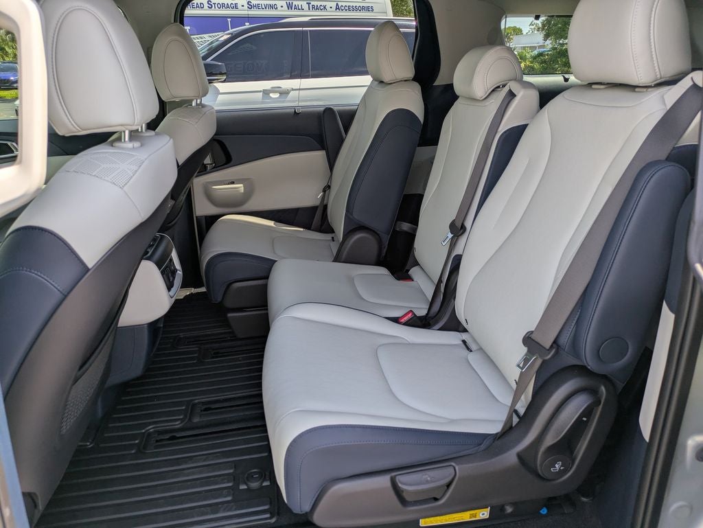 2025 Kia Carnival Hybrid SX