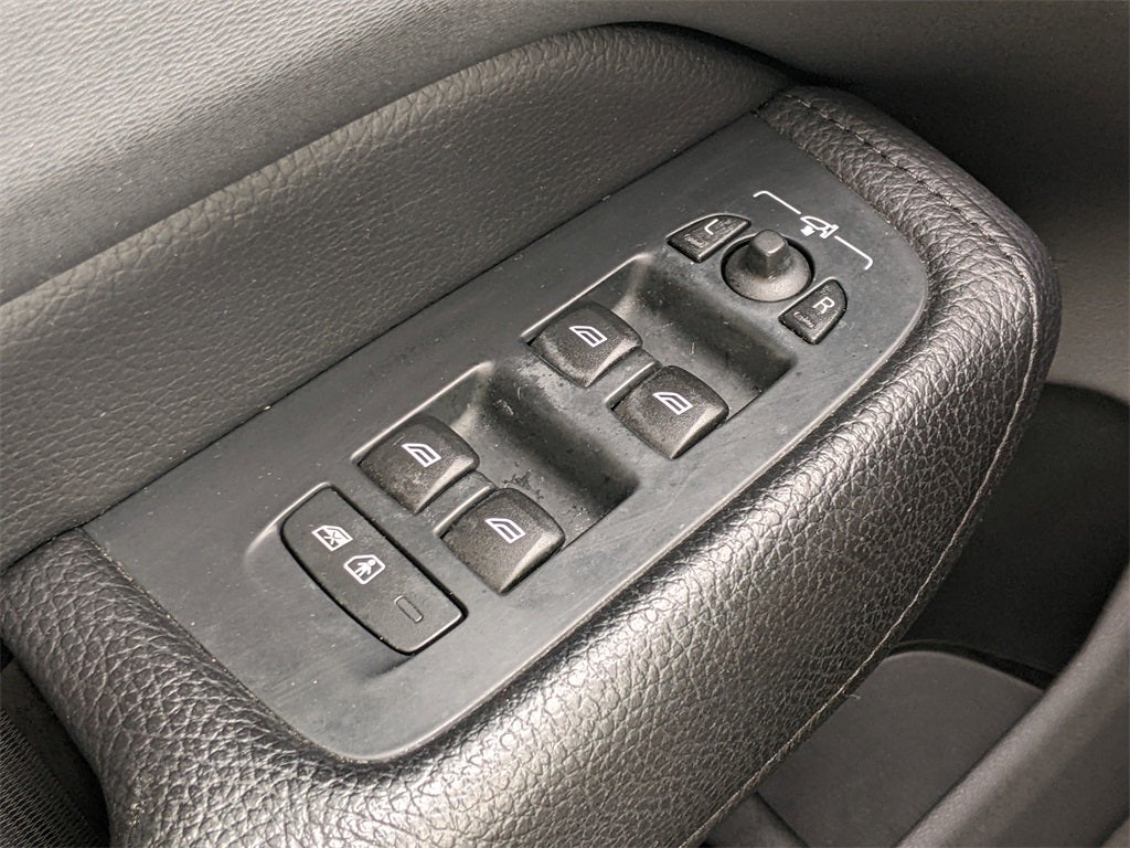 2019 Volvo XC60 T5 Momentum