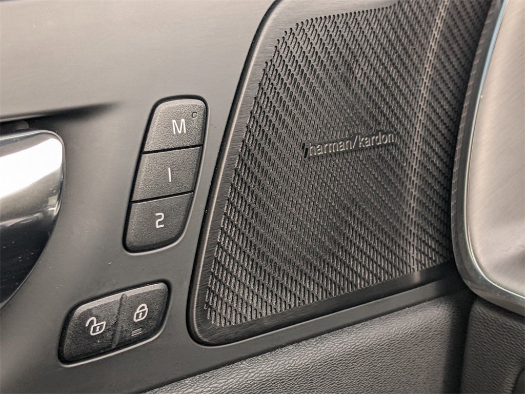 2019 Volvo XC60 T5 Momentum