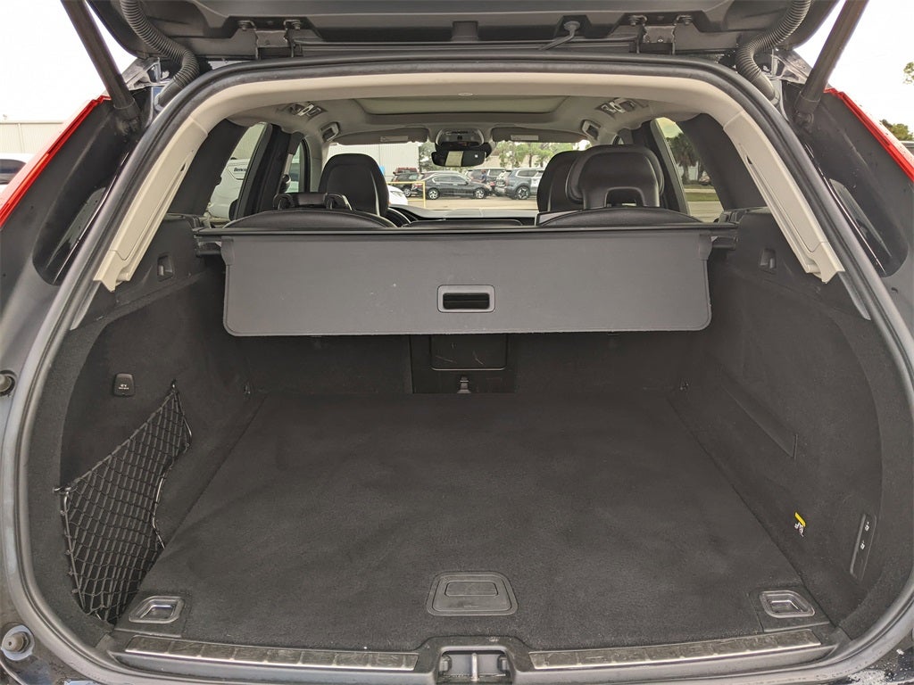 2019 Volvo XC60 T5 Momentum