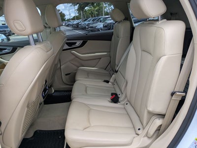 2019 Audi Q7 45 Premium Plus quattro