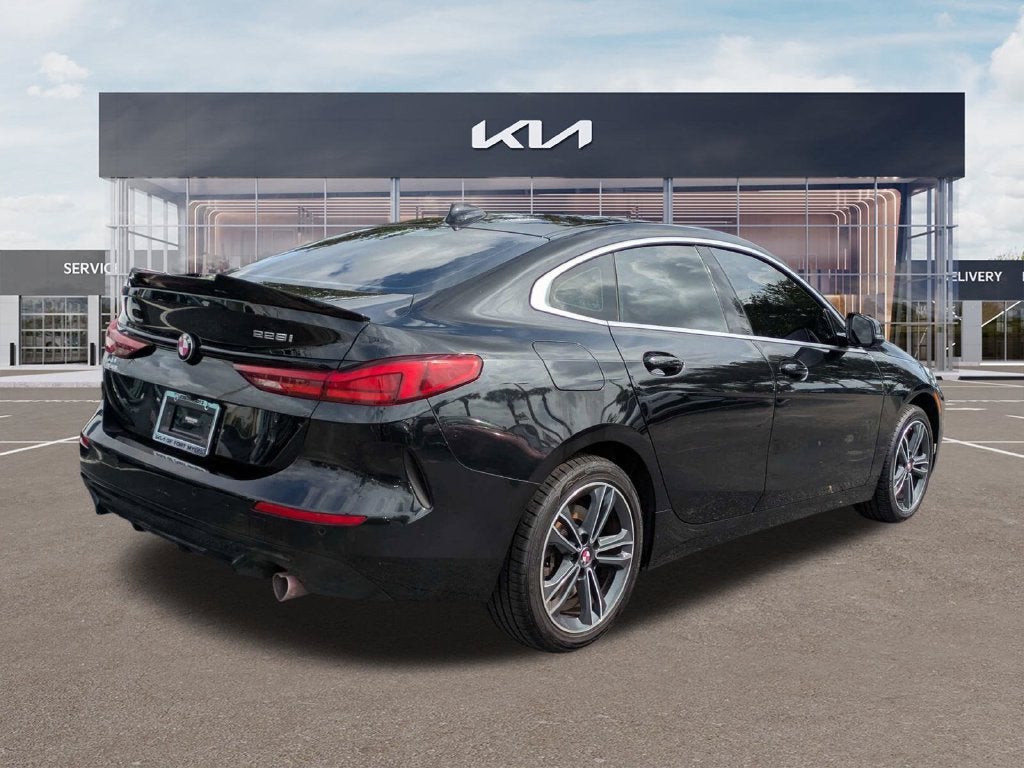 2022 BMW 2 Series 228i