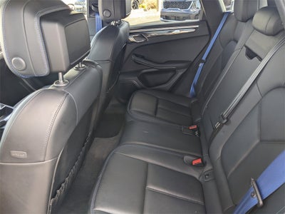 2023 Porsche Macan Base