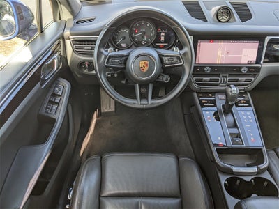 2023 Porsche Macan Base
