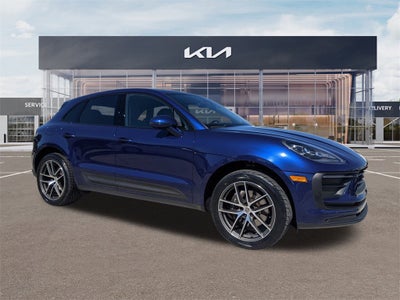 2023 Porsche Macan Base
