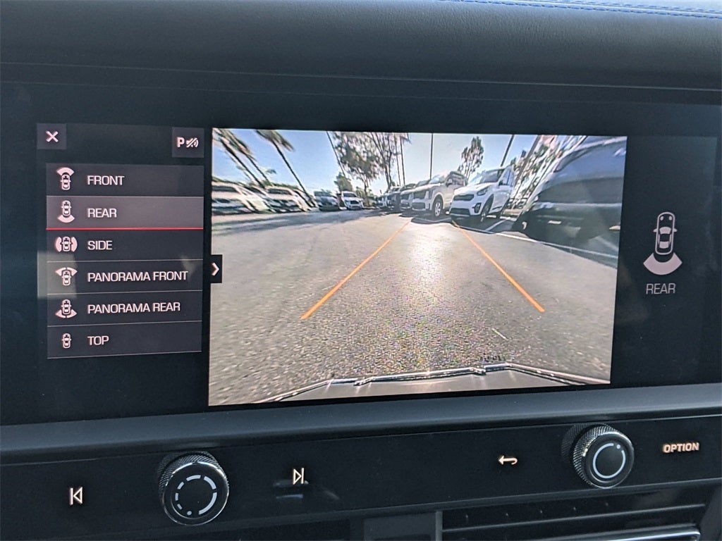 2023 Porsche Macan Base