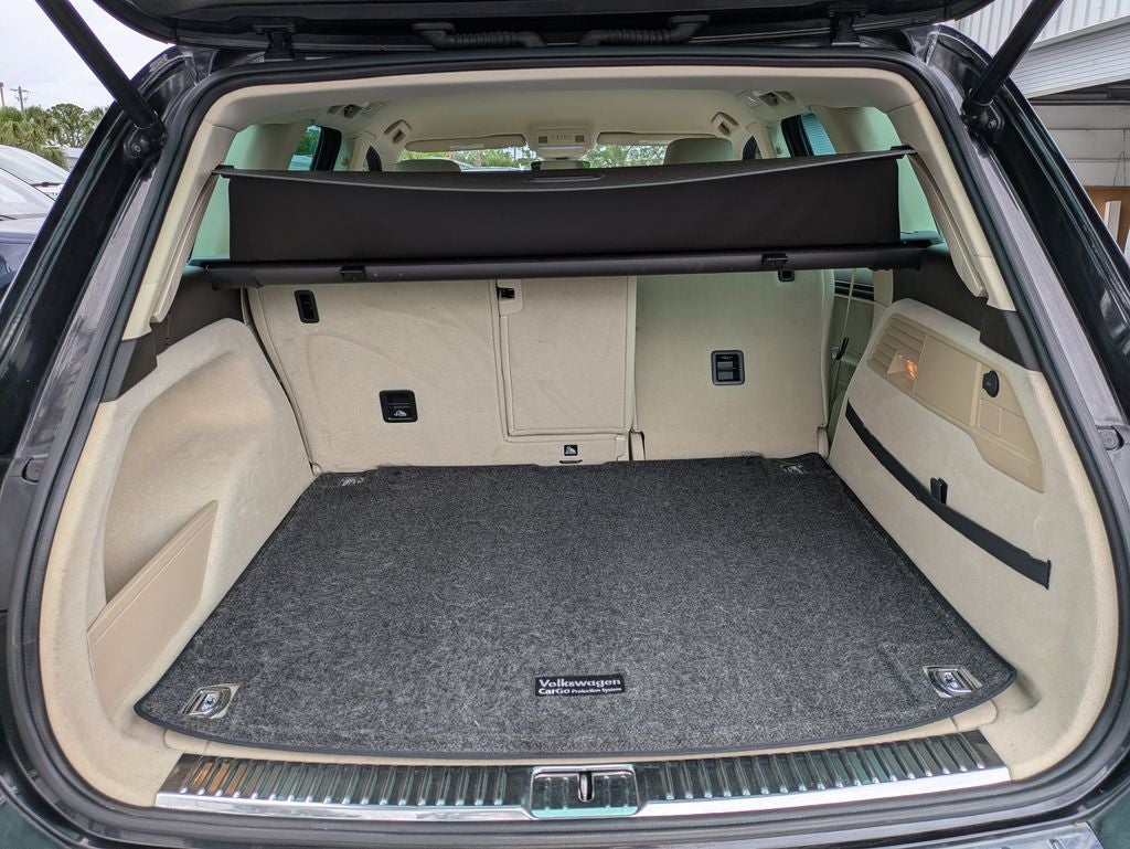 2017 Volkswagen Touareg V6 Sport 4Motion