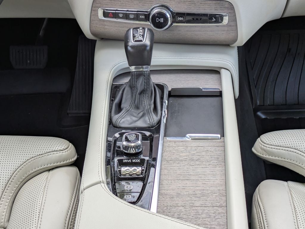 2021 Volvo XC90 T6 Inscription