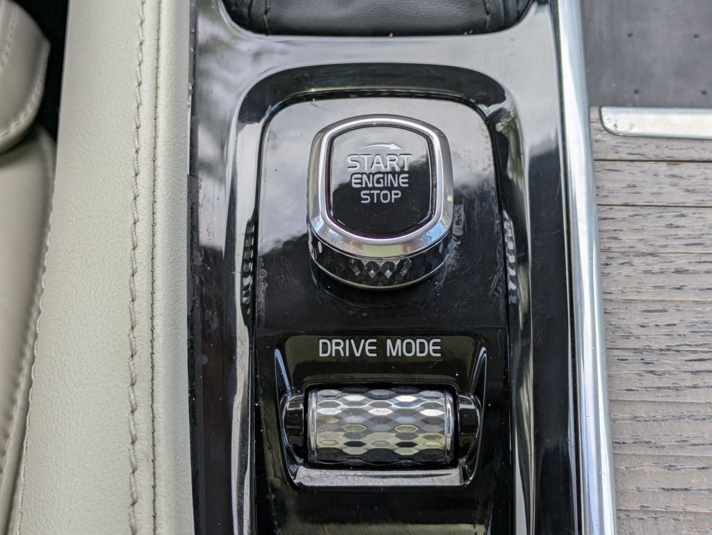 2021 Volvo XC90 T6 Inscription