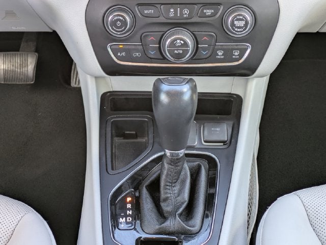 2019 Jeep Cherokee Limited FWD
