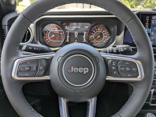 2025 Jeep Wrangler 4-Door Sahara 4x4