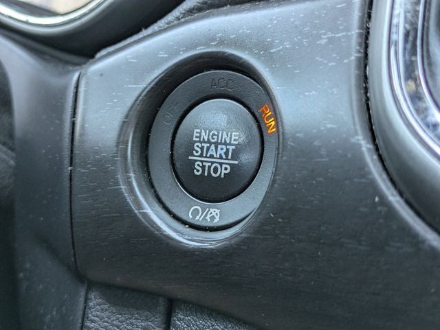 2017 Jeep Grand Cherokee Altitude 4x2