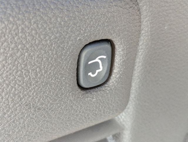2019 Jeep Grand Cherokee Overland 4x2