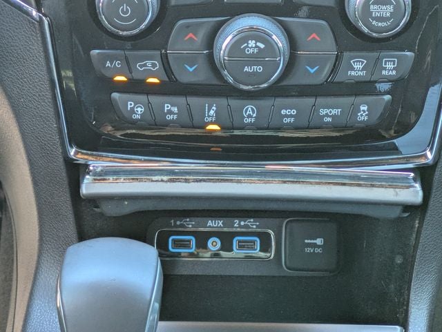 2019 Jeep Grand Cherokee Overland 4x2