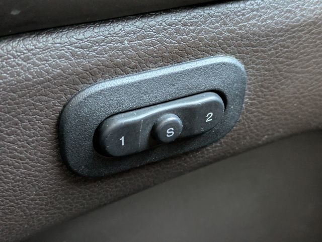 2019 Jeep Grand Cherokee Overland 4x2