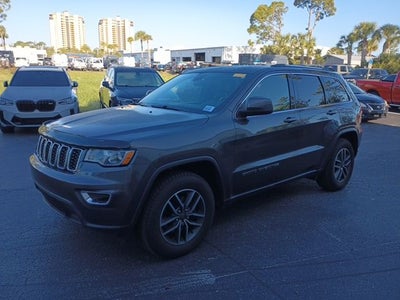 2020 Jeep Grand Cherokee Laredo E