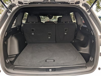 2025 Jeep Grand Cherokee Laredo X 4x2