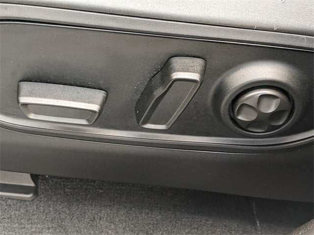 2025 Jeep Grand Cherokee Laredo X 4x2