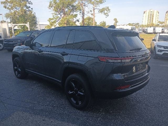 2022 Jeep Grand Cherokee Altitude 4x4