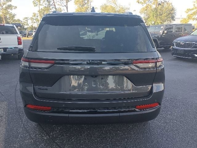 2022 Jeep Grand Cherokee Altitude 4x4