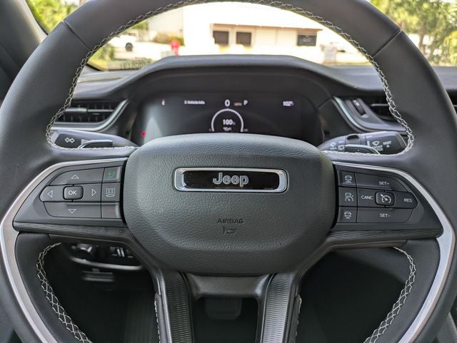 2025 Jeep Grand Cherokee L Laredo X 4x2