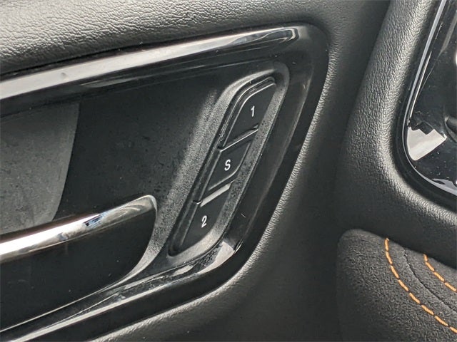 2022 Dodge Durango Orange Sport RWD