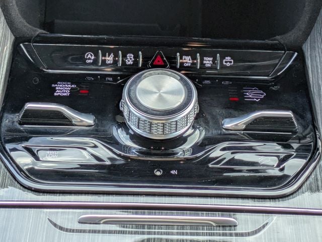 2022 Jeep Wagoneer Series III 4x4